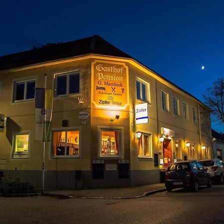 Hotel-Gasthof Martinek Baden Bagian luar foto