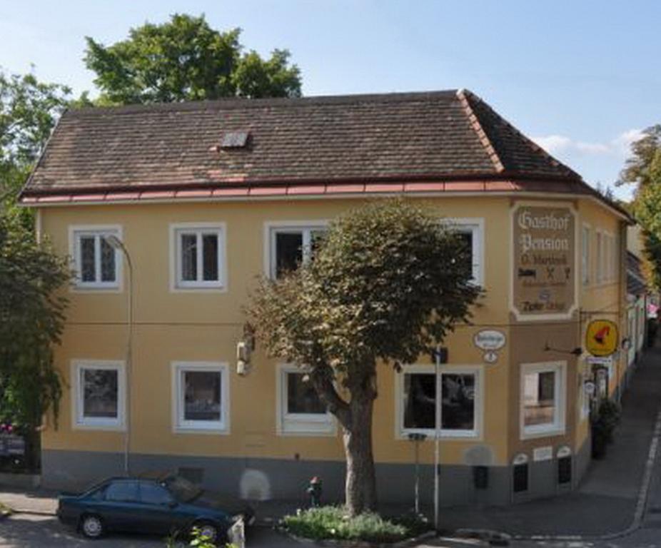Hotel-Gasthof Martinek Baden Bagian luar foto