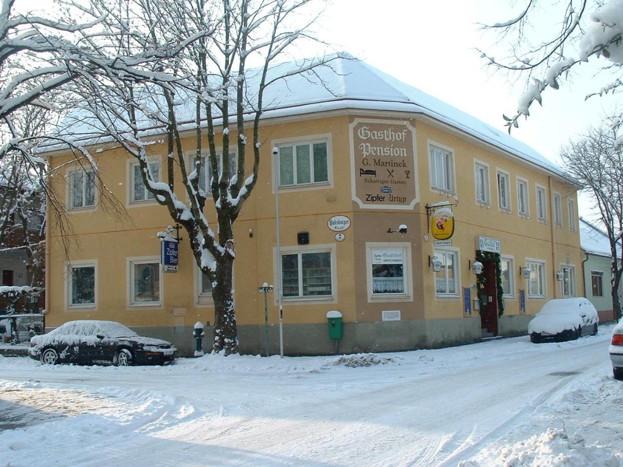 Hotel-Gasthof Martinek Baden Bagian luar foto